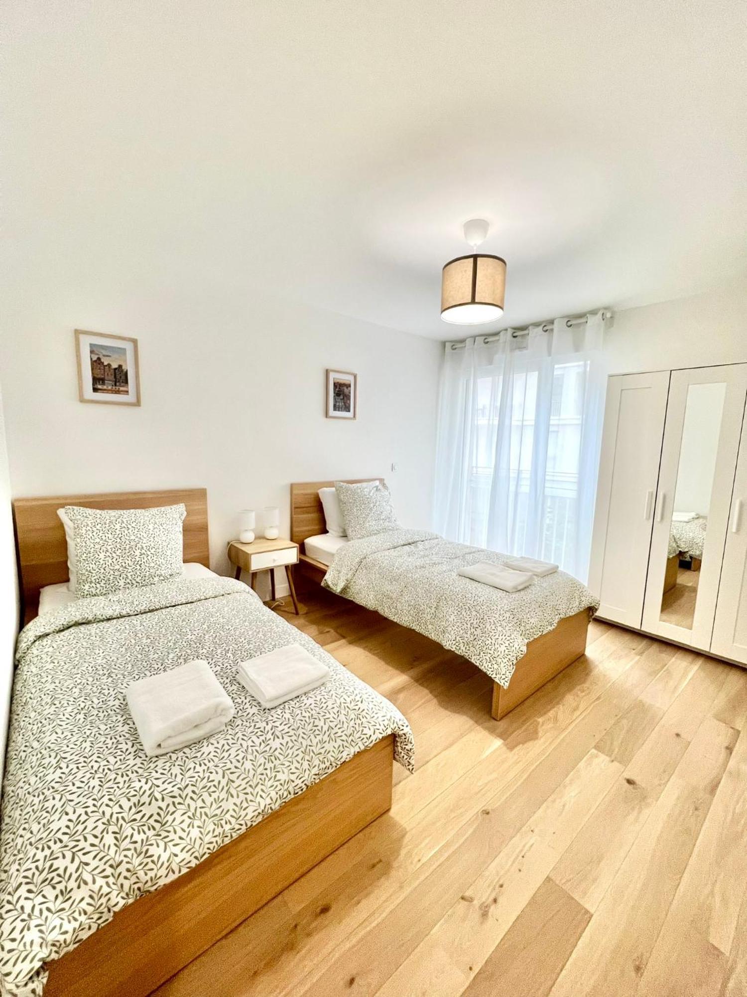 Appartement Neuf Et Spacieux Clichy Kültér fotó