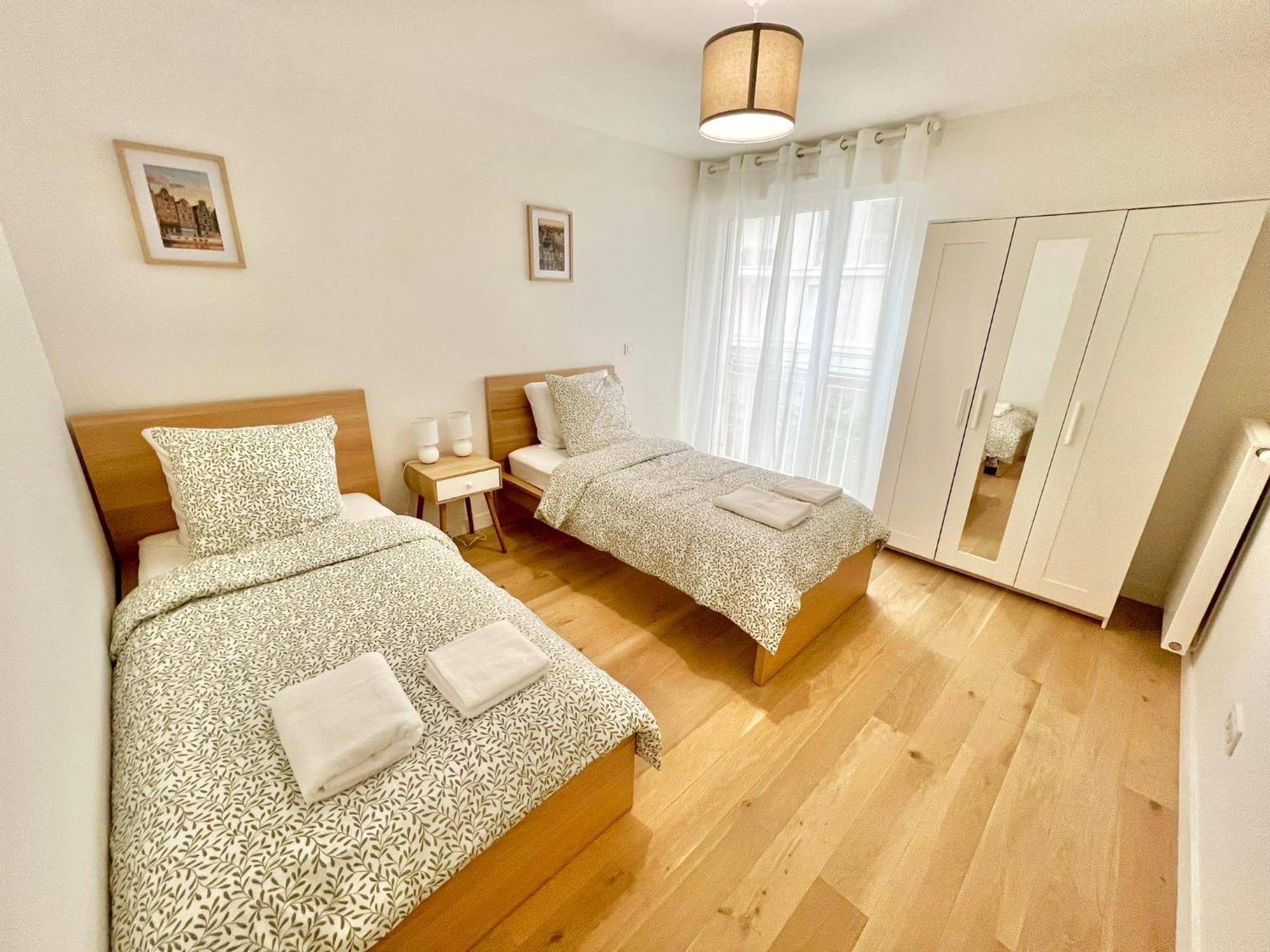 Appartement Neuf Et Spacieux Clichy Kültér fotó